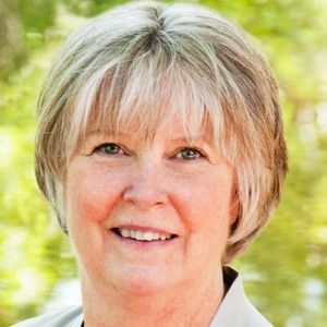 Meet your Posher, Laura w